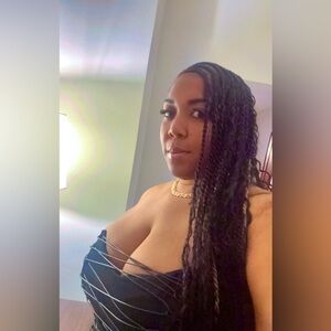 Meet your Posher, Natisha